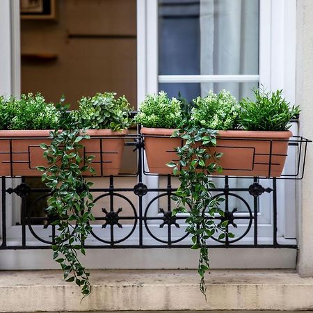 Montmartre Apartments Chagall ปารีส ภายนอก รูปภาพ