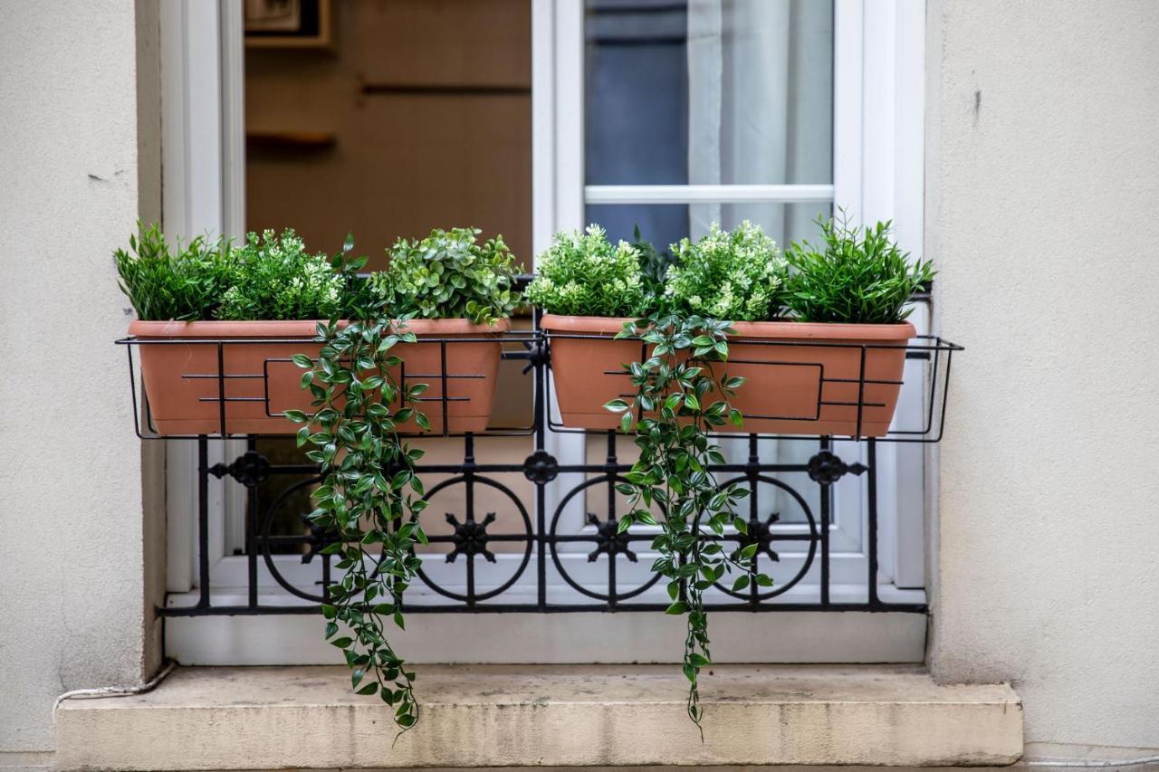 Montmartre Apartments Chagall ปารีส ภายนอก รูปภาพ